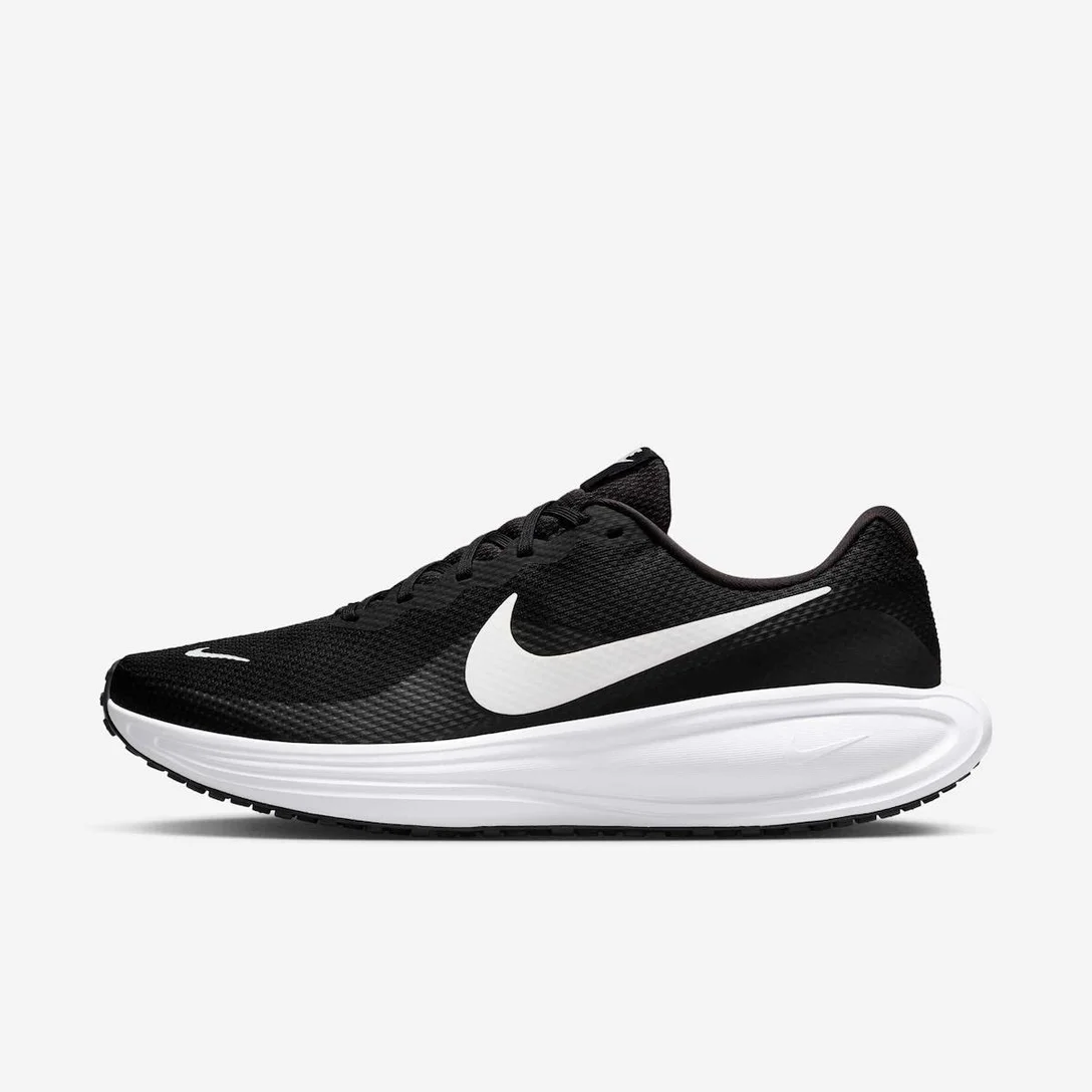 Tênis Nike Revolution 8